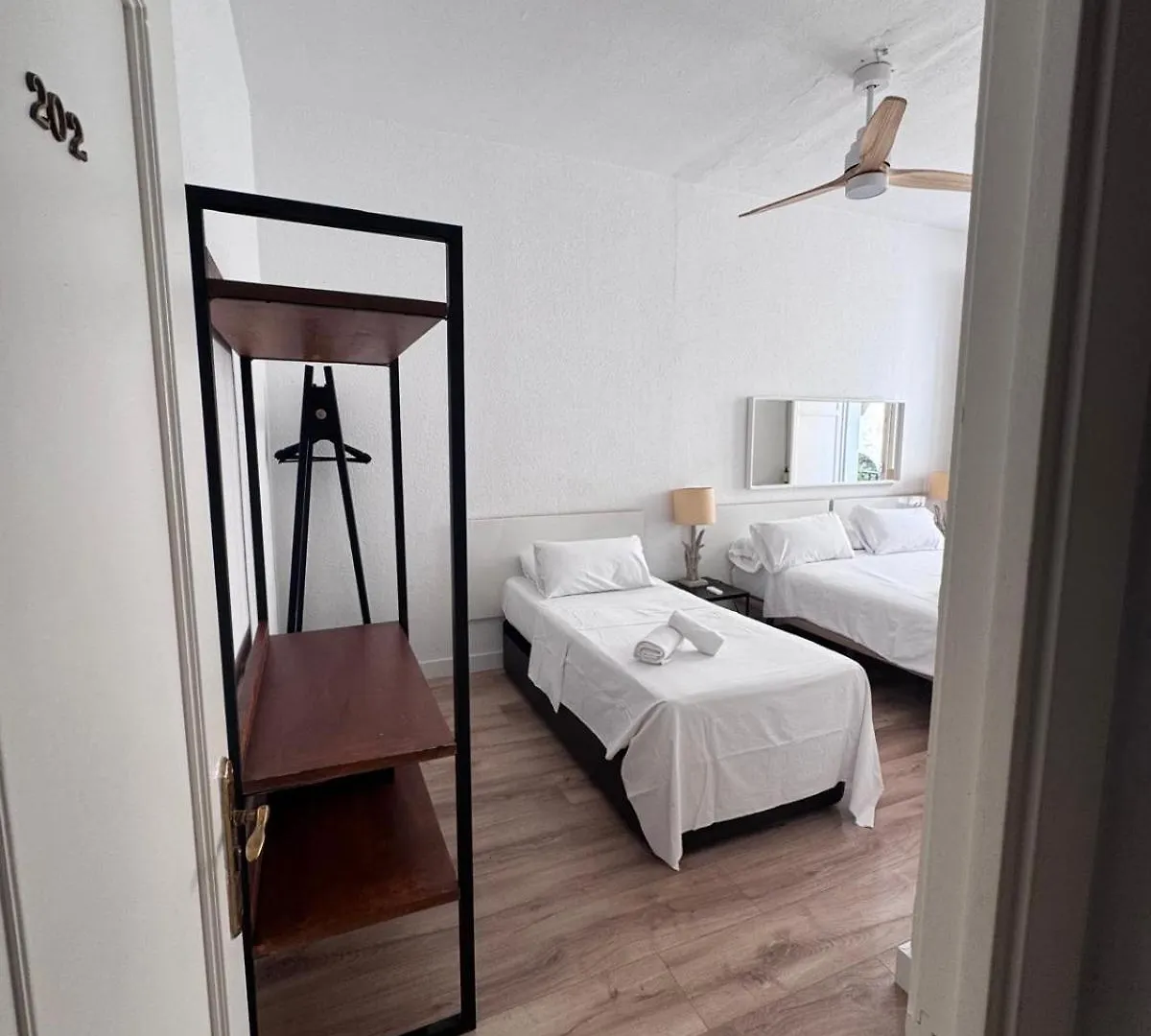 Calma House Rooms